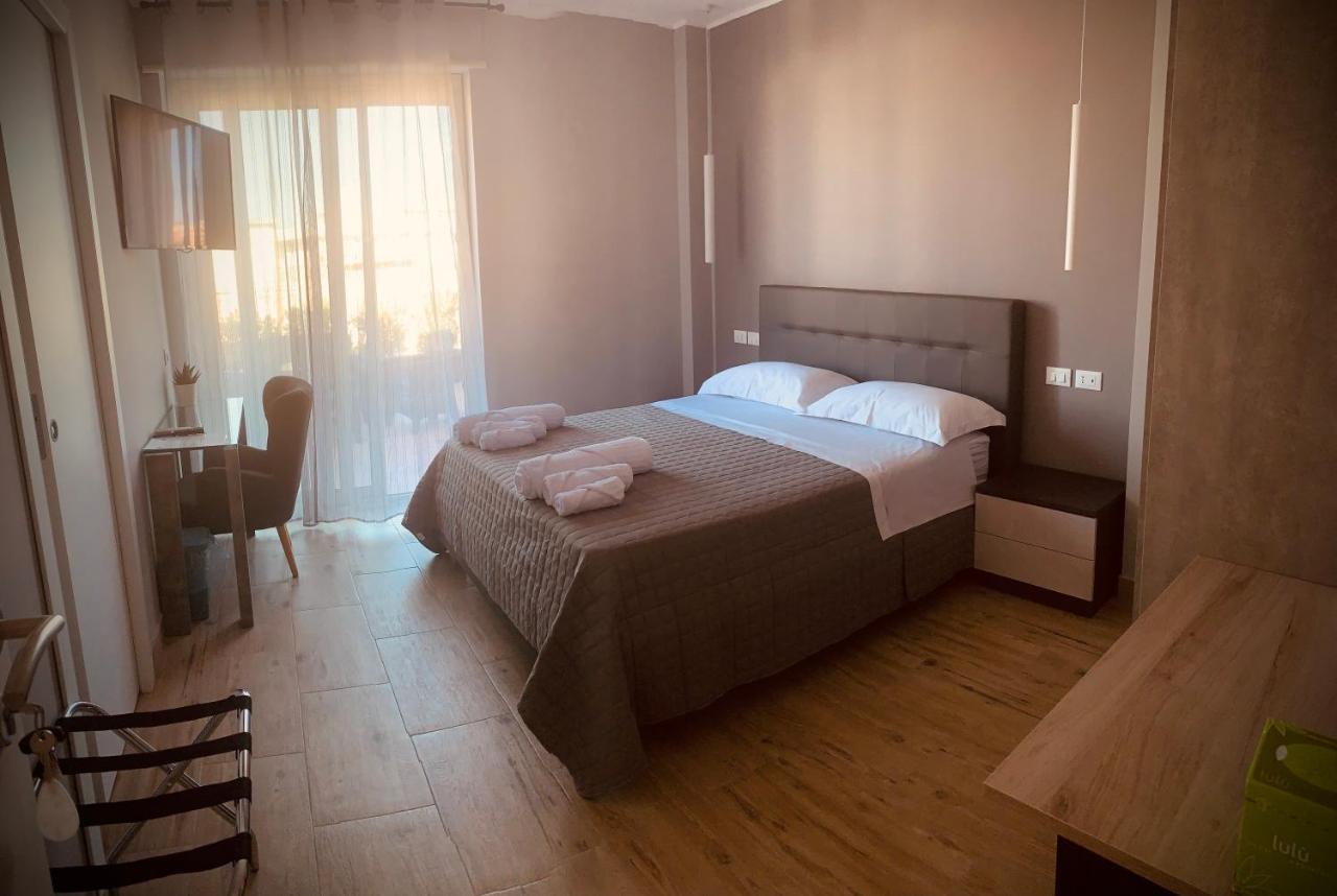 Aqua B&B - Rooms And Apartments 米拉佐 外观 照片